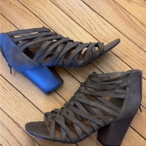 Strappy Brown Women's Heeled Sandals